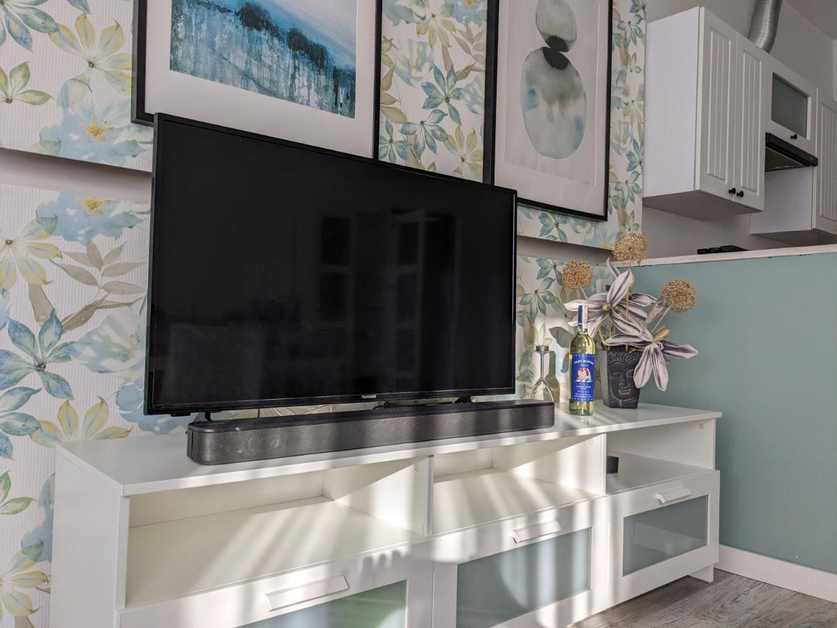 Blue Apartament Любонь Екстер'єр фото