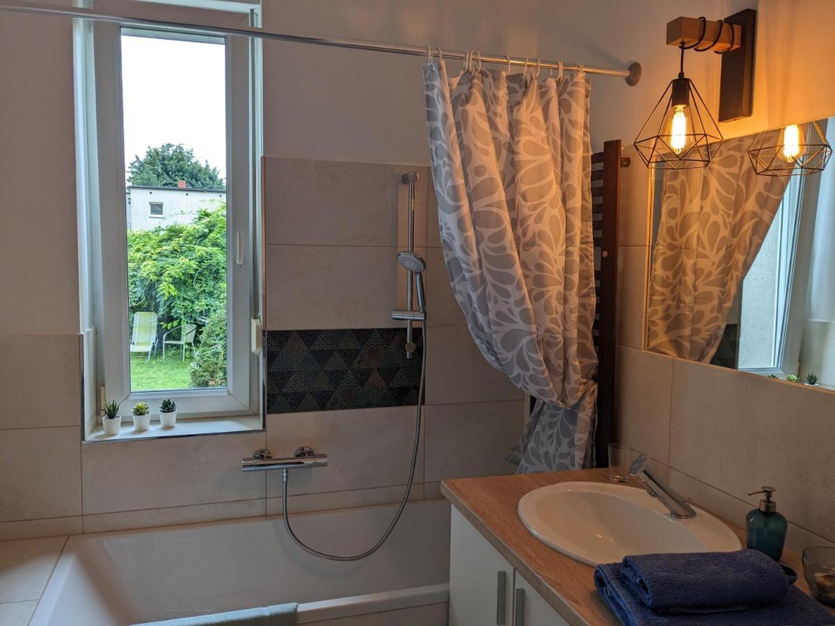 Blue Apartament Любонь Екстер'єр фото